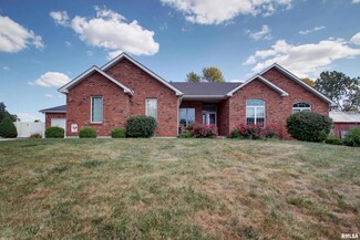 1201 Peach Tree Ln, Quincy, IL 62305