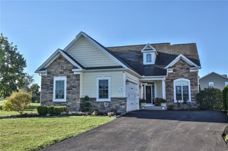 3 Prestwick Ln, Churchville, NY 14428