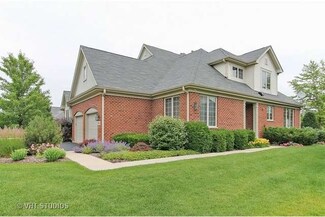 2122 Apple Hill Ln, Buffalo Grove, IL 60089