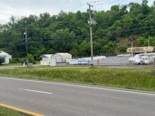 19226 Us Highway 58, Castlewood, VA 24224