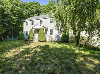 222 Brookfield Rd, Fiskdale, MA 01518