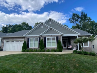 1239 S Barnes Dr, Bloomington, IN 47401