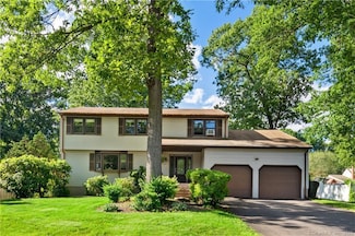 252 Woodmont Dr, East Hartford, CT 06118