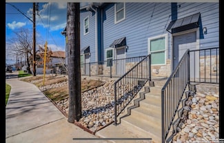 143 Lucas St Unit 203, San Antonio, TX 78209