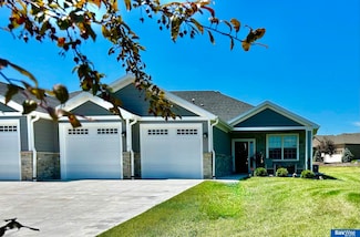 2420 Sievers Place, Lincoln, NE 68512