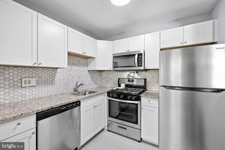 216 Meadowview Ln Unit 216, Mont Clare, PA 19453