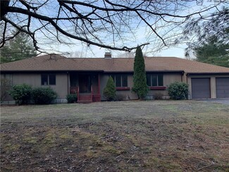 1535 Snake Hill Rd, North Scituate, RI 02857