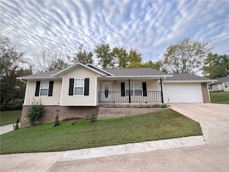 808 Parkview Dr, Harrison, AR 72601