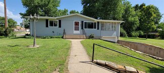 201 E 7th St, Solomon, KS 67480