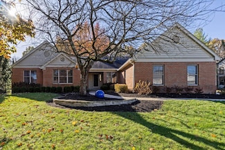 1247 Harrison Pond Dr, New Albany, OH 43054