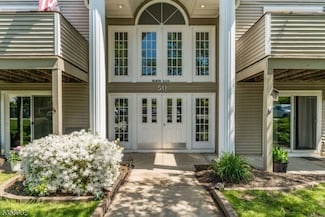 5008 Bryant Dr Unit 8, Hackettstown, NJ 07840