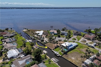 1806 Marina Cir, North Fort Myers, FL 33903