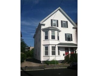6 Cousins St, Salem, MA 01970
