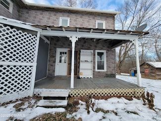 58 Mill St, Middleburg, PA 17842