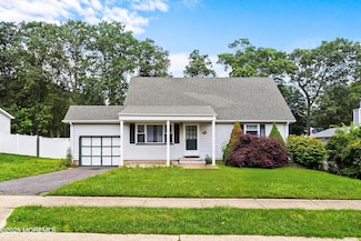 5 Pennsylvania Ave, Jackson, NJ 08527
