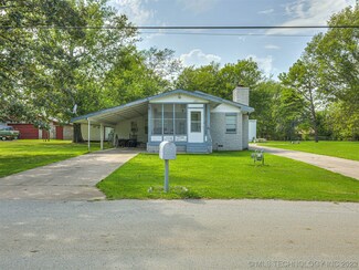 493 N Cherokee St, Catoosa, OK 74015