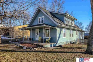 7637 Maywood St, Omaha, NE 68127
