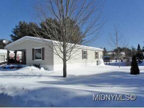 4 Mapleleaf Ln, Poland, NY 13431