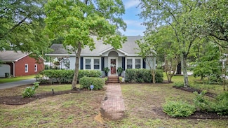 647 Ellis St, Mount Pleasant, SC 29464