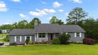 100 Pineview Dr, Marietta, OH 45750