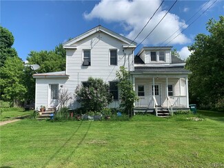 868 Hannibal St, Fulton, NY 13069