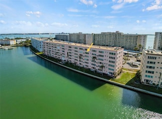 6025 Shore Blvd S Unit 504, Gulfport, FL 33707