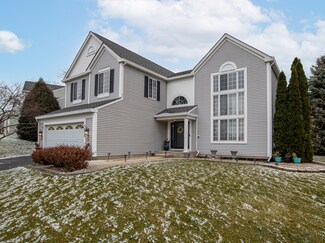 1675 Preston St, Algonquin, IL 60102