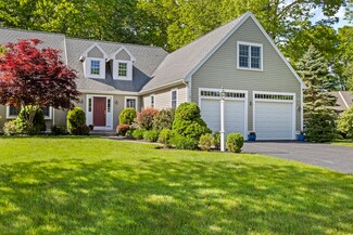 5 Doctors Hill Dr, Scituate, MA 02066