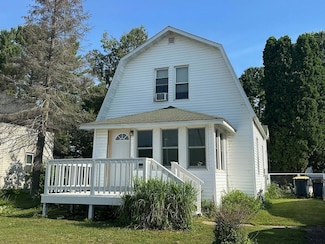 211 W Division St, Eagle River, WI 54521