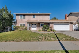 11347 Kelowna St, Sylmar, CA 91342