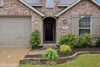 5252 Canfield Ln, Forney, TX 75126