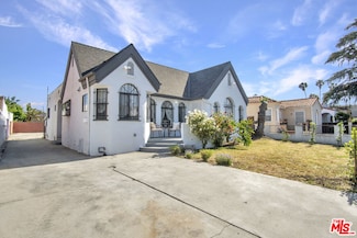 1728 W 81st St, Los Angeles, CA 90047