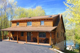 5686 Shasta Dr, Tully, NY 13159