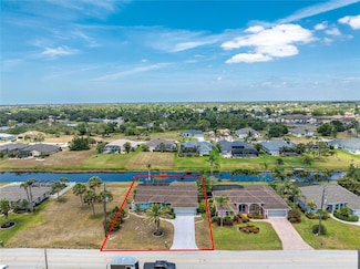 417 Rotonda Cir, Rotonda West, FL 33947