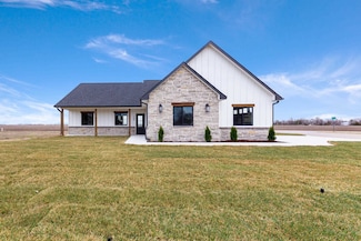 100 N Oxford Ave, Bentley, KS 67016