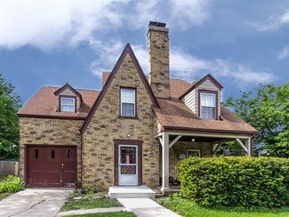 623 Orange St, Elgin, IL 60123