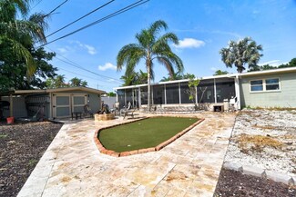 6912 14th St N, Saint Petersburg, FL 33702