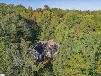 215 Windsor Rd, Greer, SC 29651