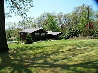 243 Coffman Rd, Acme, PA 15610