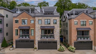 40 W Orange St, Chagrin Falls, OH 44022