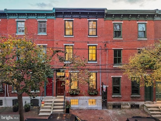 2214 Mount Vernon St, Philadelphia, PA 19130