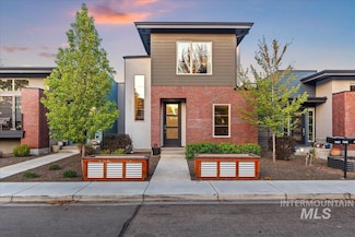2314 N 28th St, Boise, ID 83703