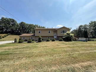 48 Wisseman Rd, Lagrangeville, NY 12540