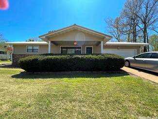207 Victoria Dr, Horseshoe Bend, AR 72512