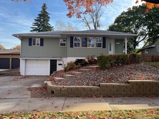 2412 17th Ave NW, Rochester, MN 55901