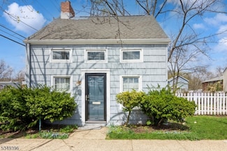 593 W Hazelwood Ave, Rahway, NJ 07065