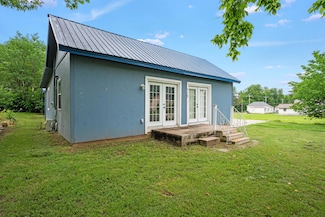 712 S Broadway St, Grove, OK 74344