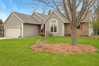 123 Gorman Way, West Bend, WI 53095