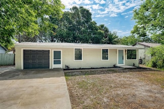 1957 Deloy Dr, Daytona Beach, FL 32119