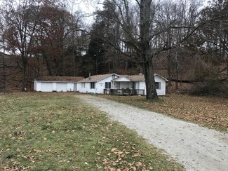 5683 Scenic Dr, Whitehall, MI 49461